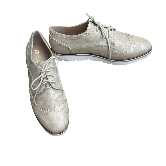 White Mountain Gold Praise Wingtip Oxford Lace Up Shoes Rockabilly Size 8.5 - Picture 1 of 9